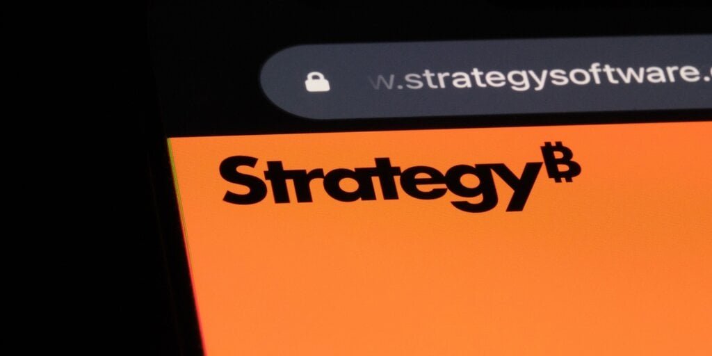 Another .3 Billion in Bitcoin: Michael Saylor’s Strategy Keeps Buying