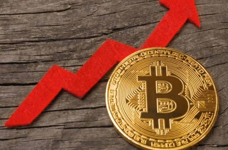 Bitcoin Hits Highest Level in Months as Market Eyes 0K Milestone