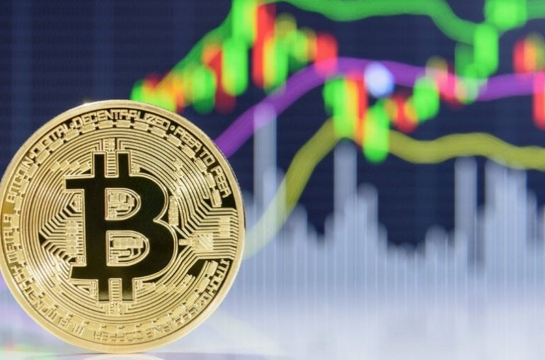 Bitcoin Price Hits 0,000 for First Time Since February