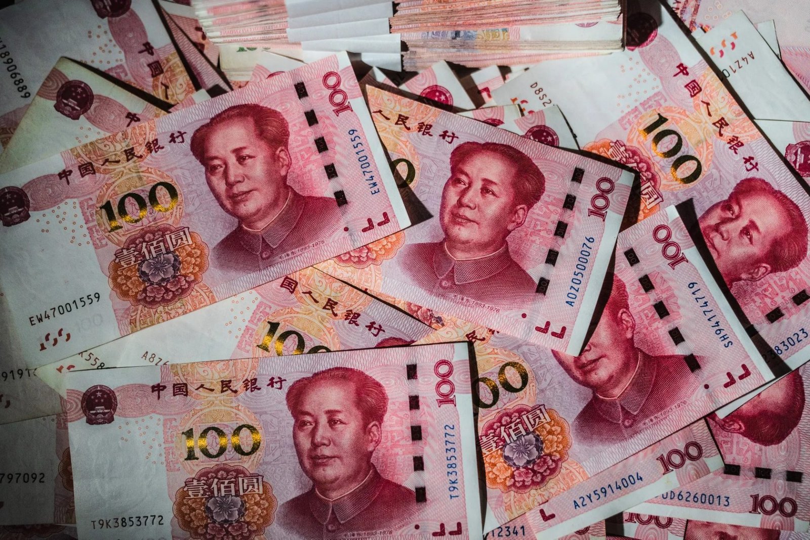 China to Promote Yuan For International Use, PBOC Governor