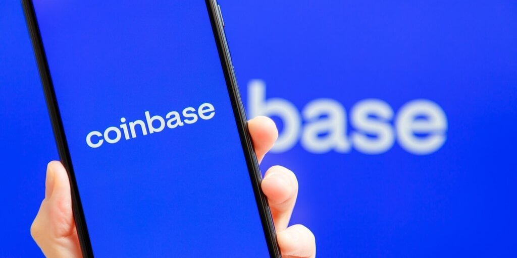 Coinbase Misses Q1 Revenue Forecasts Amid Drop in Trading Volume
