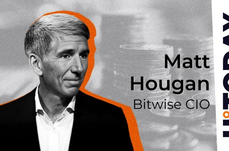 Coinbase to  Trillion? Bitwise CIO Issues Epic COIN Prediction