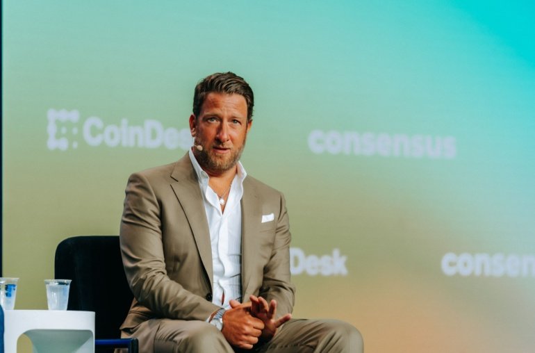 Dave Portnoy Says Meme Coins Are ‘Gambling’ and Not Built to Last