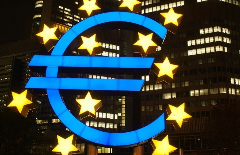 Digital Money Takes Over as Just 24% of Euro Payments Are in Cash, European Central Bank Says