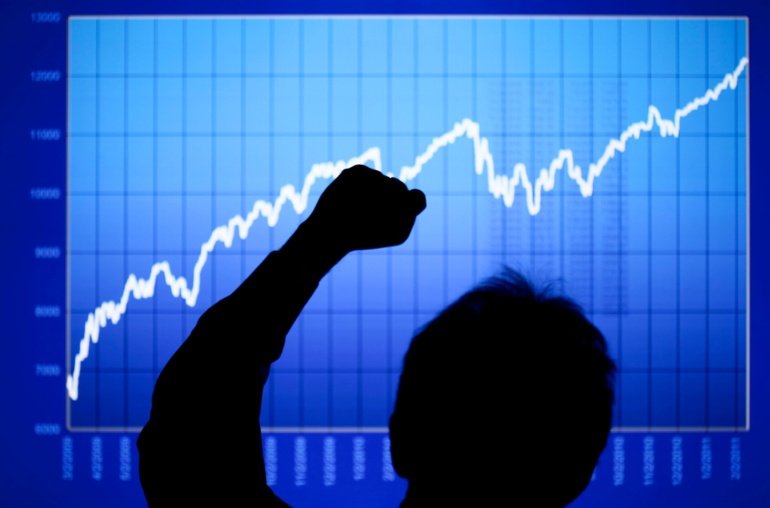 Ether Nears .7K, Dogecoin Zooms 9% to Keep Cheery Mood Ongoing