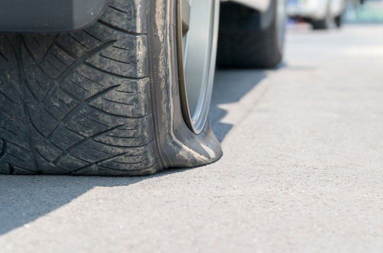 Ether Only Major in Green, XRP Price Action Muted After Mammoth Treasury Plans