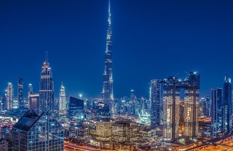 Finfluencers Telling You What to Trade? UAE Says Not Without a Licence