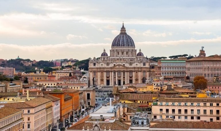 First American Pope Leo Says AI Poses ‘New Challenges’ for Humanity