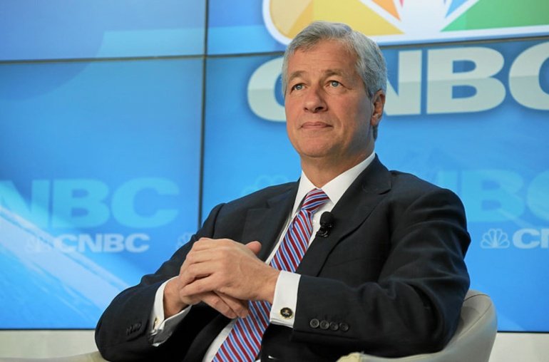 JPMorgan CEO Says He Will Allow Clients to Buy Bitcoin
