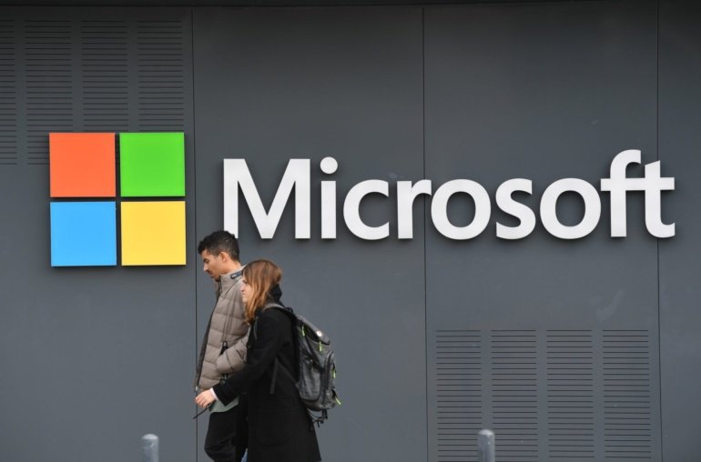 Microsoft (MSFT) a Buy on AI, Cloud Potential: Stock To 0?