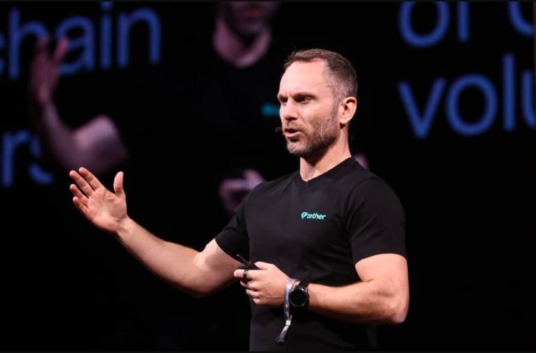 Tether Now Holds 100K Bitcoin & 50 Tons of Gold: Says Ardoino