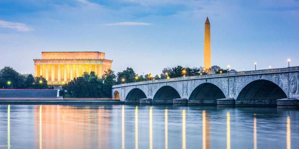 Thune Signals GOP Willing to Compromise on Stablecoin Bill as Senate Vote Nears