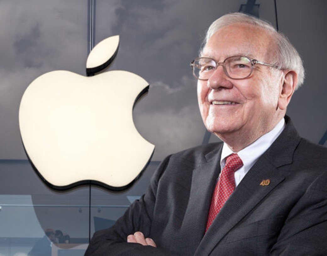 Warren Buffett’s 0B Portfolio Holds 58% in Just 4 Power Stocks
