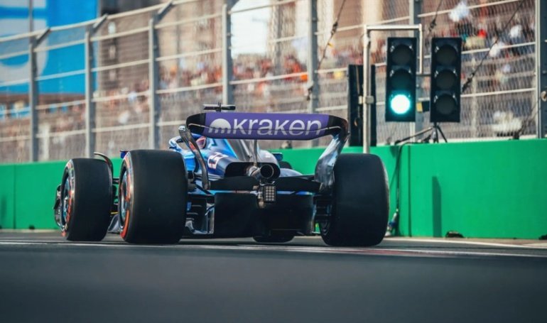 iForex to Go Pubic in Late June, Prop firm FundedNext Enters Brokerage Space