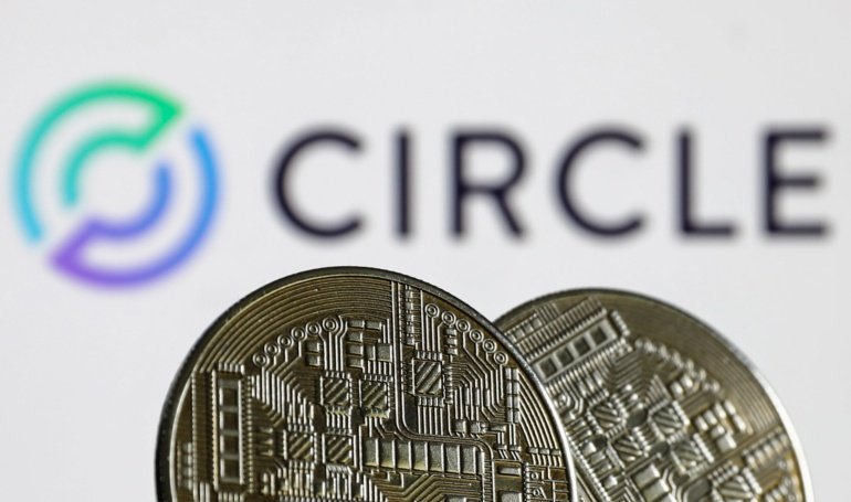 Circle (CRCL) Climbs 750% in a Month: a Real Deal Investment?