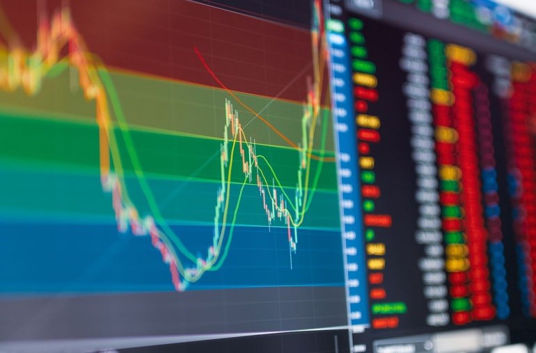 Dogecoin, Ripple Tokens Show Bottoming Price-Action as BTC Traders Remain Optimistic