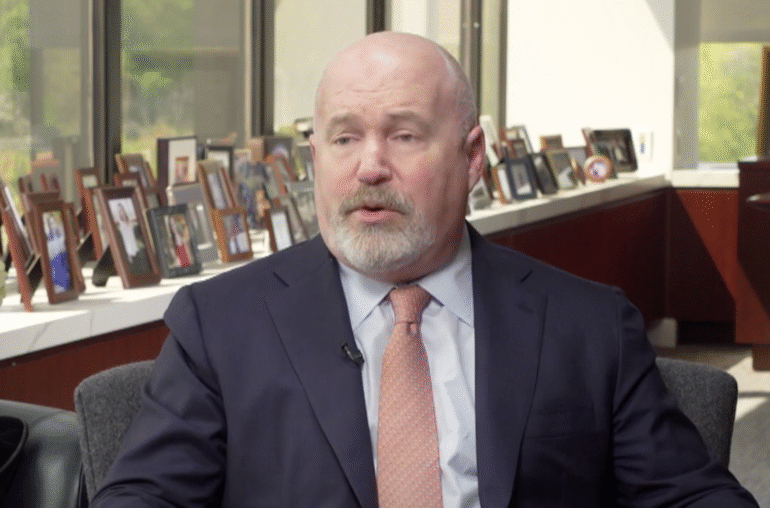 Hedge Fund Legend Lambasts Bitcoiners as ‘Ponzi Cultists’