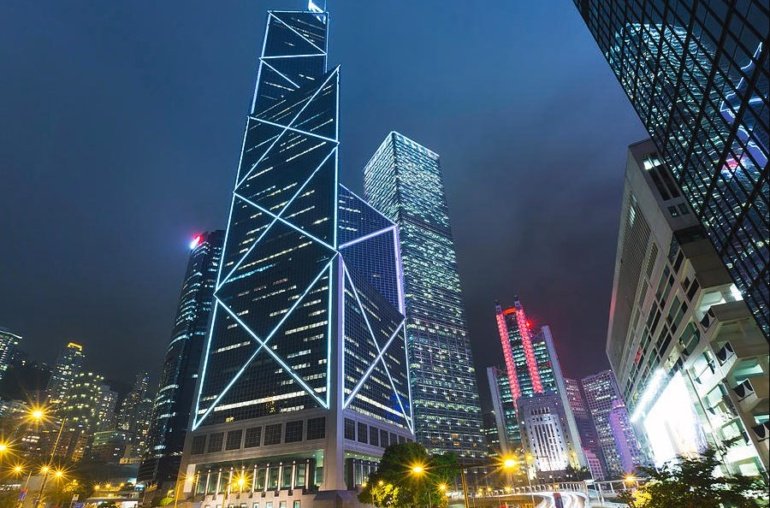 Hong Kong Stablecoin Law Advances Amid De-Dollarization