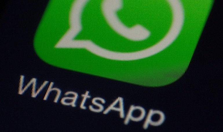 How Informal Chats via WhatsApp Led to Billion-Dollar Fines on Wall Street