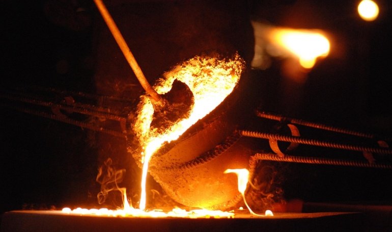 Is Bitcoin Headed for a Meltdown? Veteran Trader Sees 75% Crash Ahead