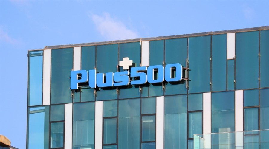 Plus500 Gains Canadian Licence: Plans to Offer OTC Products Locally