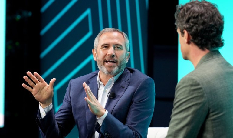 Ripple’s Brad Garlinghouse Says CRCL IPO Signals U.S. Stablecoin Regulation Ahead