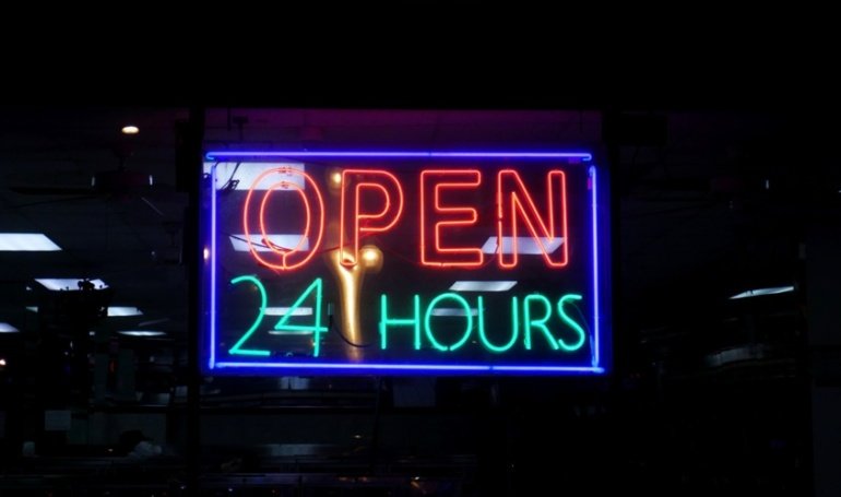 Sterling Trading Tech Launches 24/5 Access to US Shares for Retail Investors