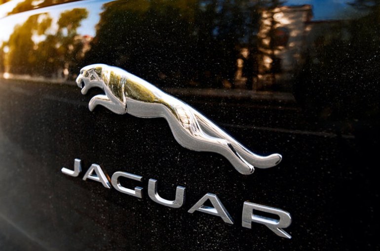 Wen Lambo? Jaguar, Land Rover Customizer Revs Up Bitcoin Strategy