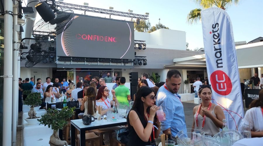 iFX EXPO International 2025: Welcome Party Underway at Columbia Beach in Limassol