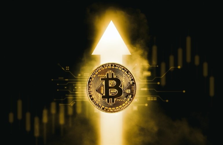 26,000+ New Bitcoin Millionaires in H1 '25, Trump Portfolio Nosedives