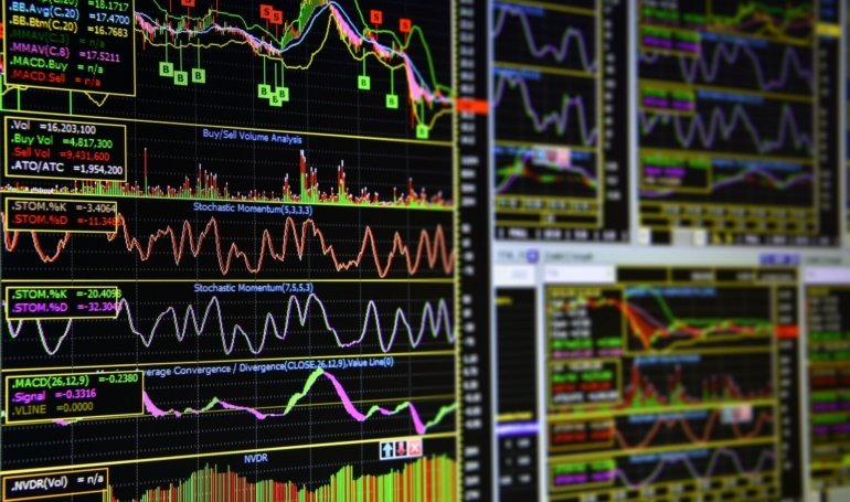 3 Reasons Bitcoin May Consolidate in 0K-0K Range; XRP MACD Flips Bull