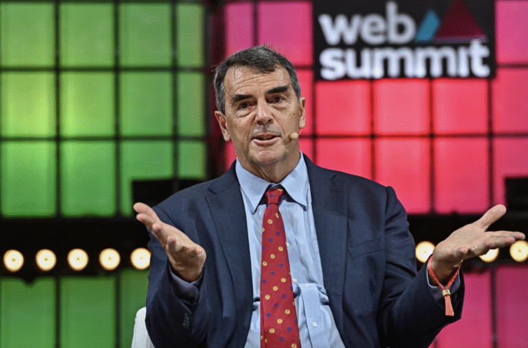 Billionaire Draper Rejects Bitcoin Maximalism