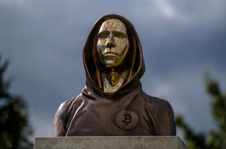 Bitcoin Creator Is (Almost) the World’s 10th Richest Person