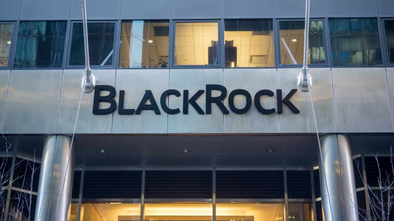 BlackRock Predicts Federal Reserve Won’t Lower Interest Rates