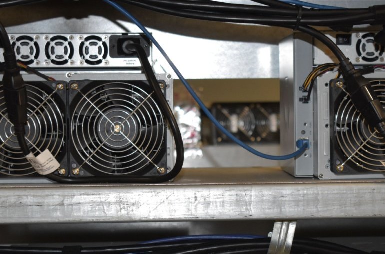 MARA Holdings Among BTC Miners Leading Monday Rally