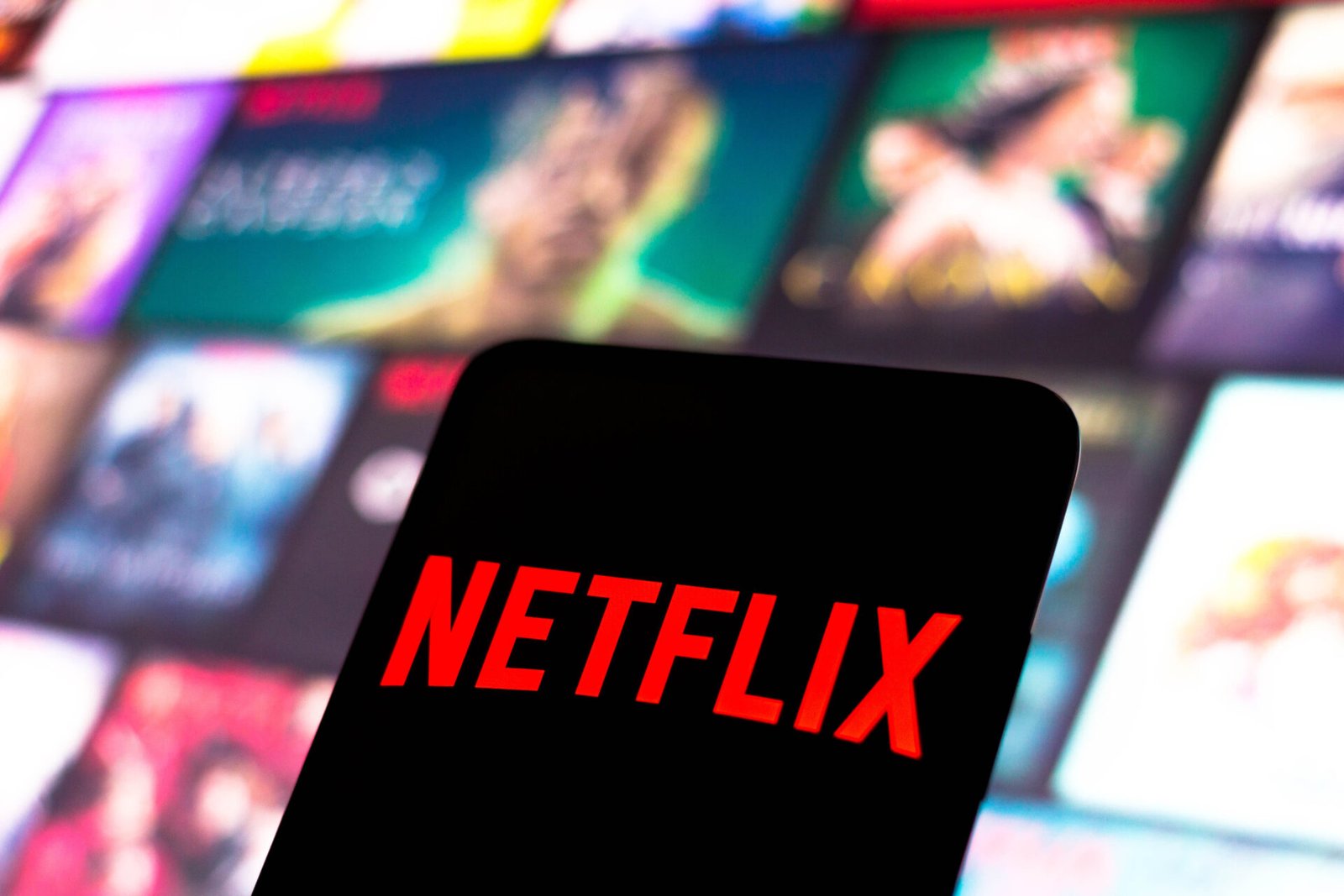 Netflix’s Forecast Worries Wall Street: NFLX Stock to Fall?