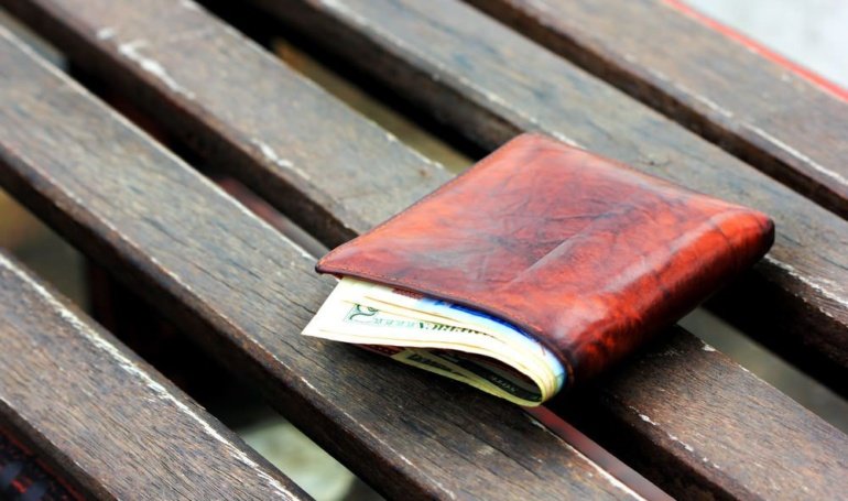 Private Key Leak or Quantum Computing Attack? BCH Test Precedes B Bitcoin Movements