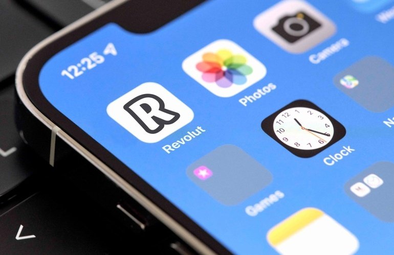 Revolut’s Double HQ – Banks on EU as London Wobbles