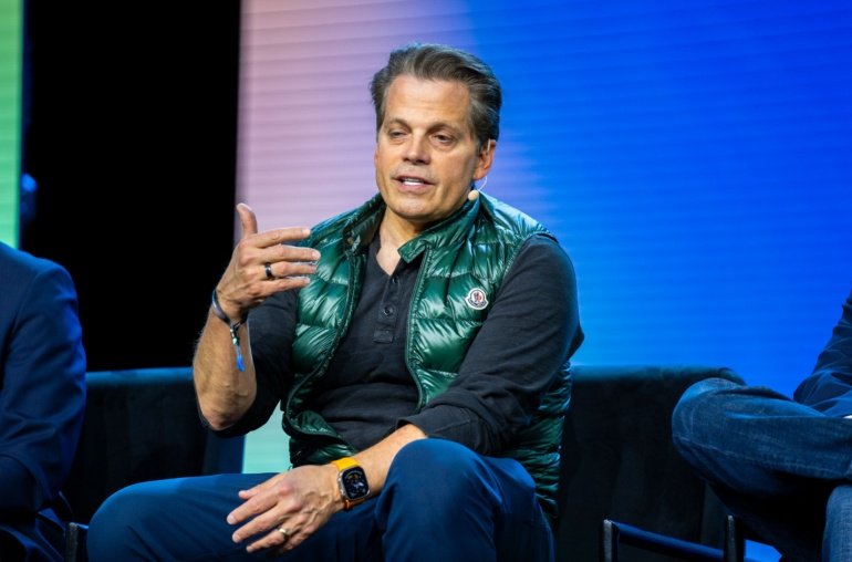 Scaramucci Says Bitcoin (BTC) Treasury Trend Will Fade Despite Saylor’s Success