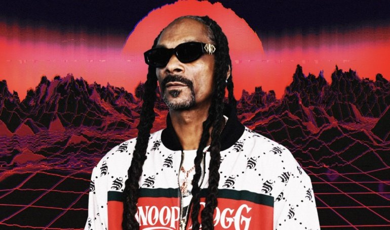 Snoop Dogg Sells  Million Worth of NFTs In 30 Minutes