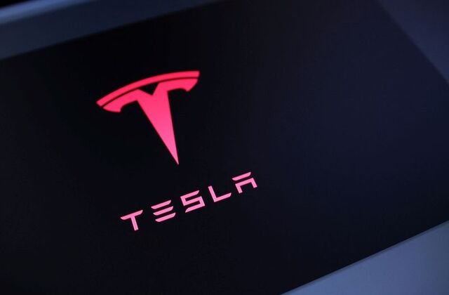 Tesla Signs .3 Billion Battery Deal With LG, Ends China Dependency
