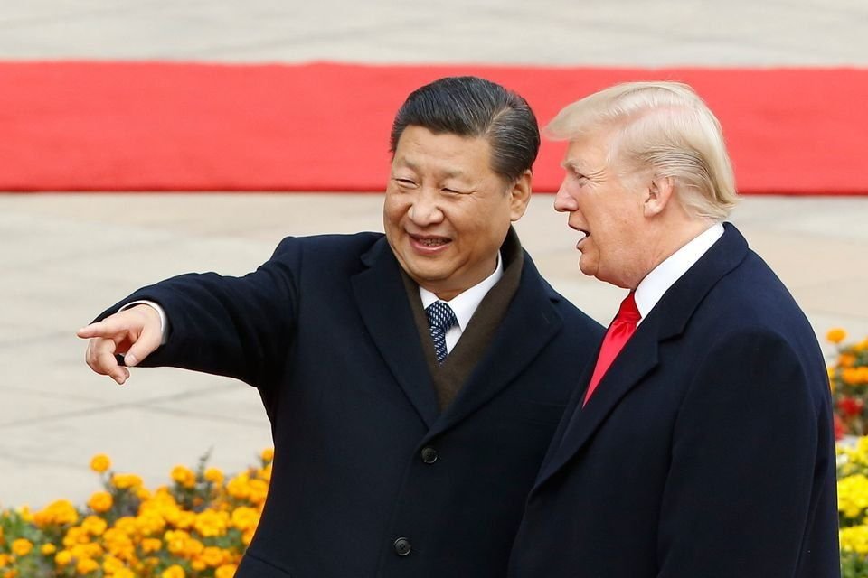 Trump Halts Tech Sanctions to Seal High-Stakes China Trade Deal