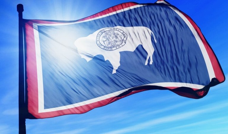 Wyoming’s Stablecoin Billed as Yield-Bearing Alternative to CBDC Control