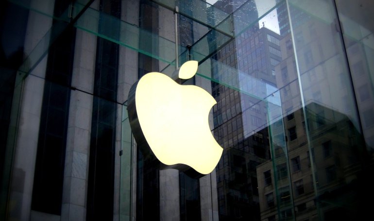 Apple (AAPL) Stock Rises 9%: Should You Buy or Sell Now?