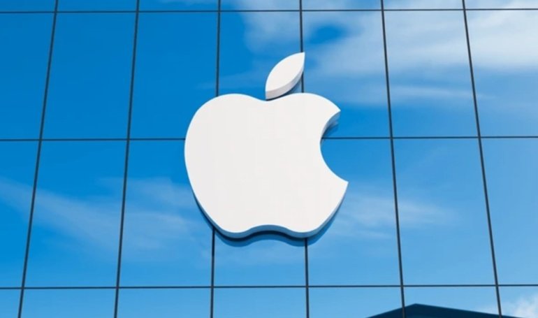 Apple (AAPL) Up 10% in 1 Month New iPhone 17 Hype Heats Up