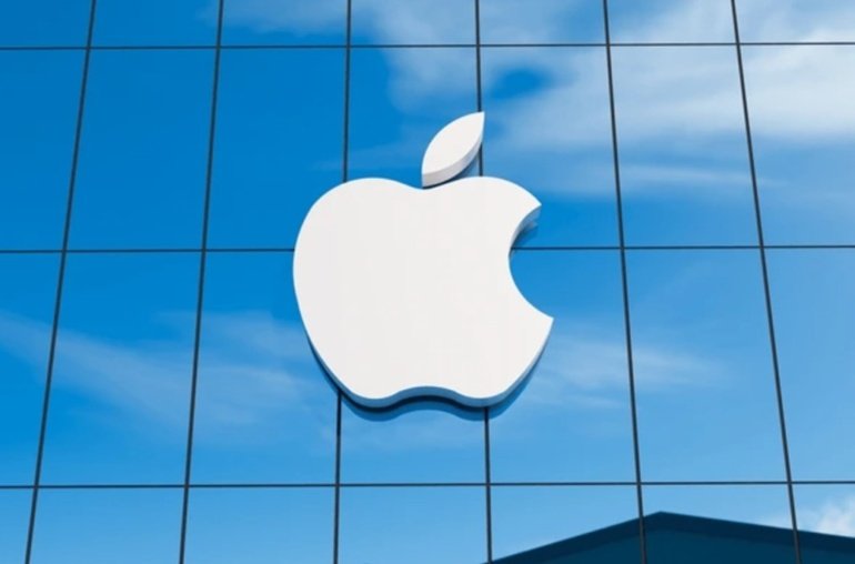 Apple (AAPL) Up 10% in 1 Month New iPhone 17 Hype Heats Up