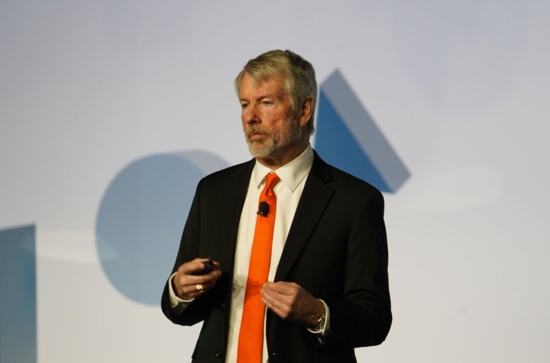 BTC and MSTR Lead Risk-Adjusted Returns as Volatility Falls