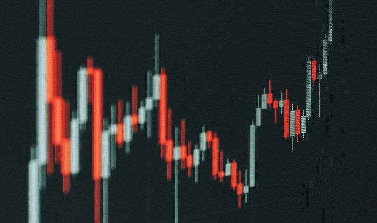 Bitcoin And Crypto Market To Crash? Analyst’s August-September Prediction