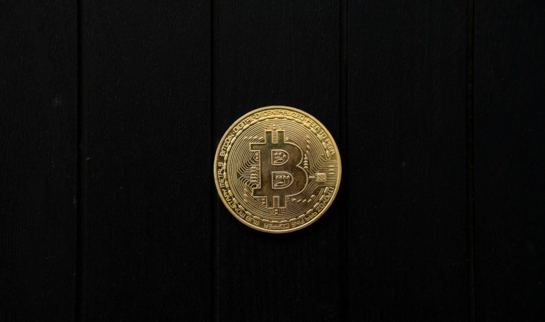 Bitcoin Hits 7-Week Low as 0-M in Trades Wiped Out
