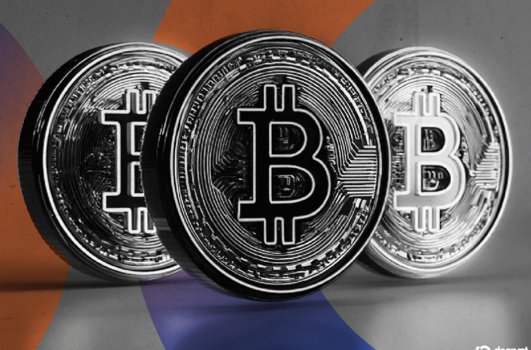 Bitcoin, XRP Longs Get Rekt and Charts Flash Warning Signs: Analysis